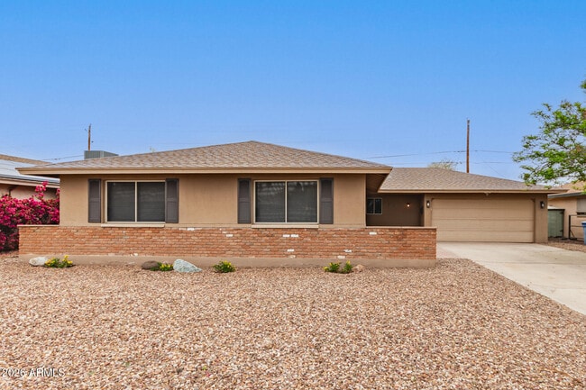 3613 S Kenneth Pl in Tempe, AZ - Building Photo - Building Photo