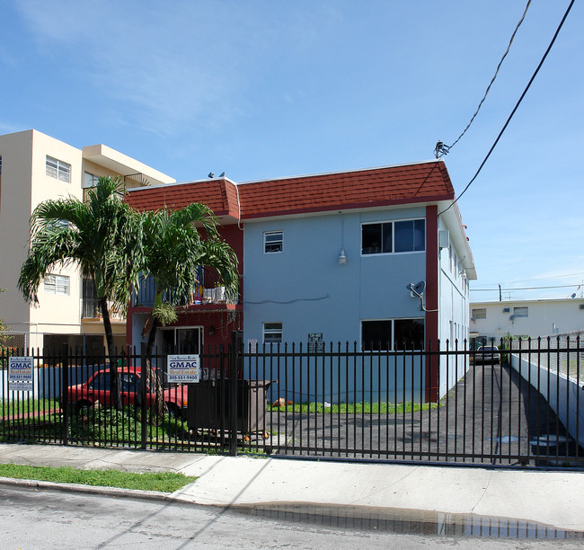 739 NW 3rd St in Miami, FL - Building Photo - Building Photo