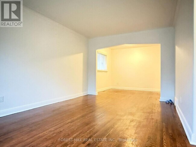 179 Spring Garden Ave in Toronto, ON - Building Photo - Building Photo