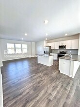 813 Washington St in Fuquay Varina, NC - Building Photo - Building Photo