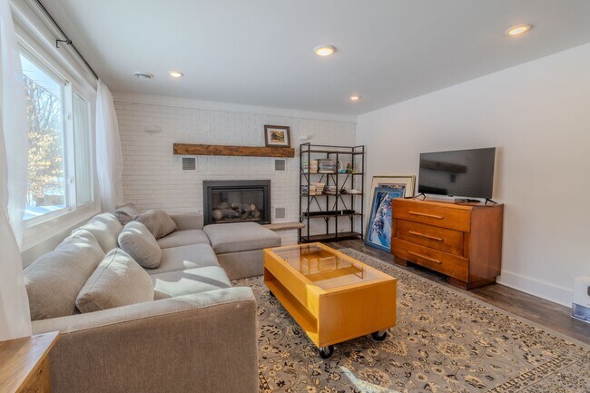 19706 Birch View Trail in Lake Ann, MI - Building Photo - Building Photo