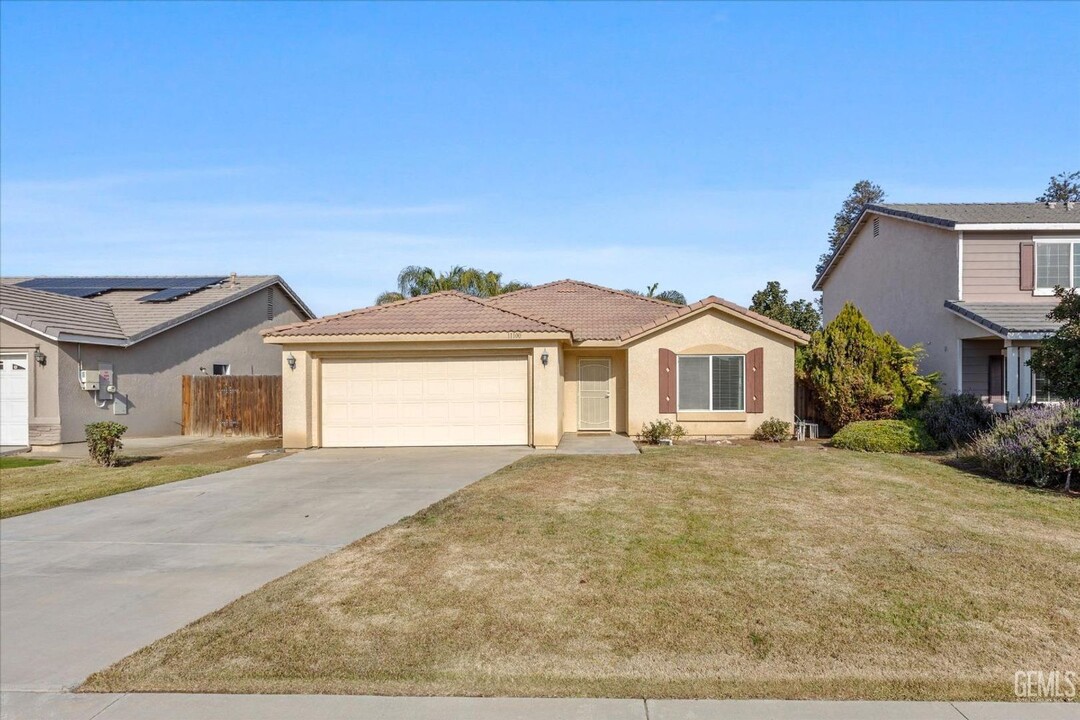 11100 Sonoma Creek Ct in Bakersfield, CA - Building Photo