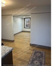 3418 Fenton Rd, Unit #5 in Flint, MI - Foto de edificio - Building Photo