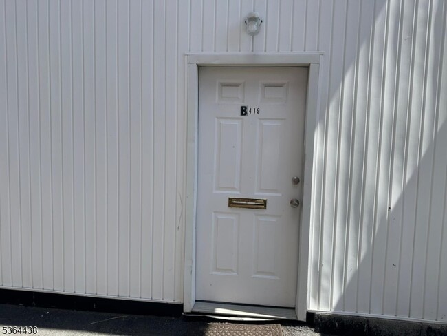 419 Rahway Ave in Elizabeth, NJ - Building Photo - Building Photo