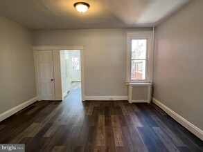 492 Chalgrove Ave in Baltimore, MD - Building Photo - Building Photo