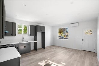 20553 Valerio St in Los Angeles, CA - Building Photo - Building Photo