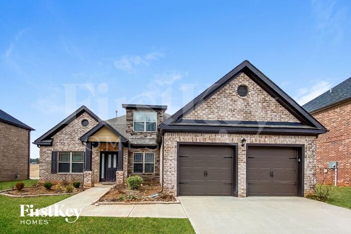 3180 Alhambra Cir in Hampton, GA - Building Photo