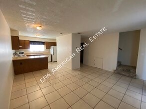 230 Oxford Ct in Mary Esther, FL - Building Photo - Building Photo