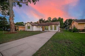 7131 Mobud Dr in Houston, TX - Foto de edificio - Building Photo