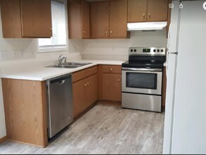 44 Sunset Rd N, Unit 44 in Ontario, OH - Foto de edificio - Building Photo