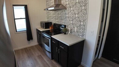 1420 E 9th St in Sioux Falls, SD - Building Photo - Building Photo