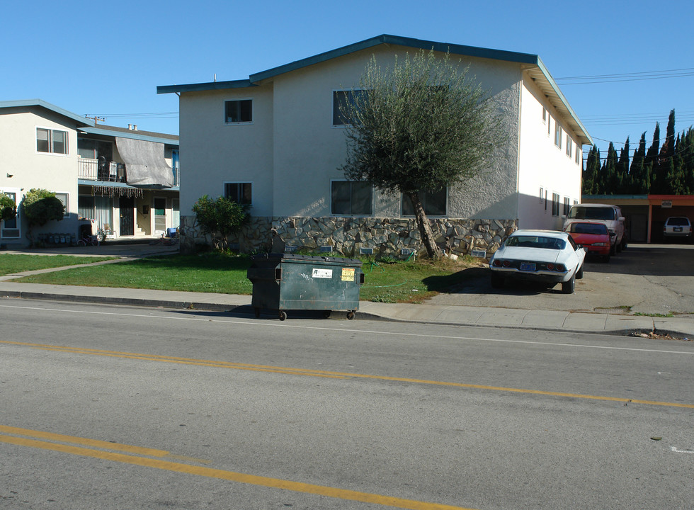 1060 Clyde Ave in Santa Clara, CA - Foto de edificio