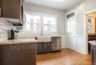 616 NW 22nd Ave in Portland, OR - Building Photo - Building Photo