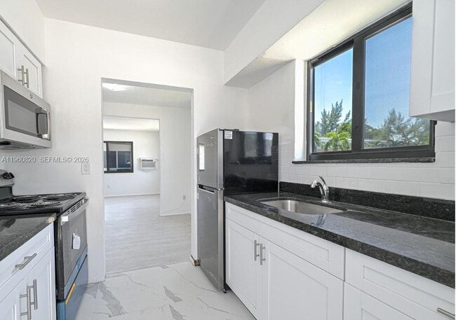 811 81st St in Miami Beach, FL - Building Photo - Building Photo