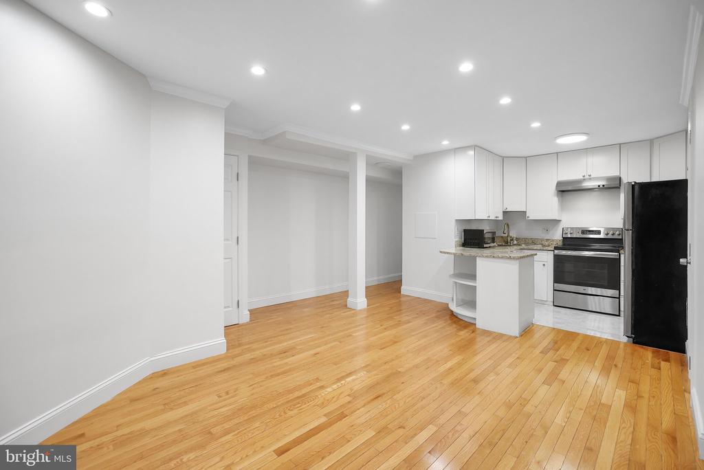 1828 California St NW in Washington, DC - Building Photo