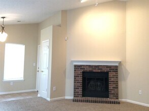 15447 Wandering Way in Noblesville, IN - Building Photo - Building Photo