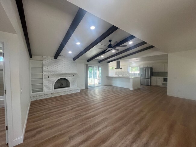 property at 4177 Villa Dr