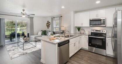 Amore Village Townhomes in Melbourne, FL - Building Photo - Building Photo