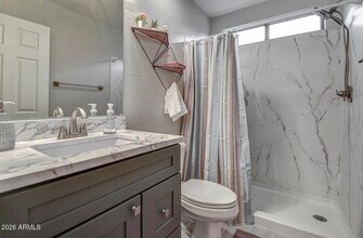 10964 W Taft St in Phoenix, AZ - Building Photo - Building Photo