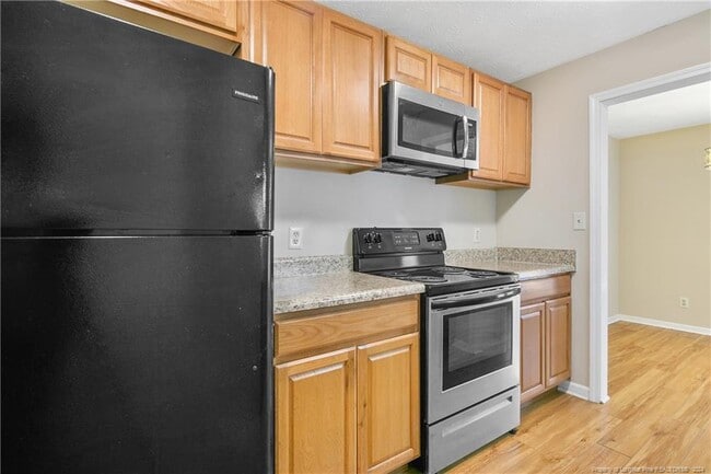 283 Waterdown Dr in Fayetteville, NC - Building Photo - Building Photo