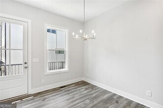 138 Chestnut Cir in Atlanta, GA - Building Photo - Building Photo