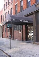 324 Pearl St in New York, NY - Building Photo - Building Photo