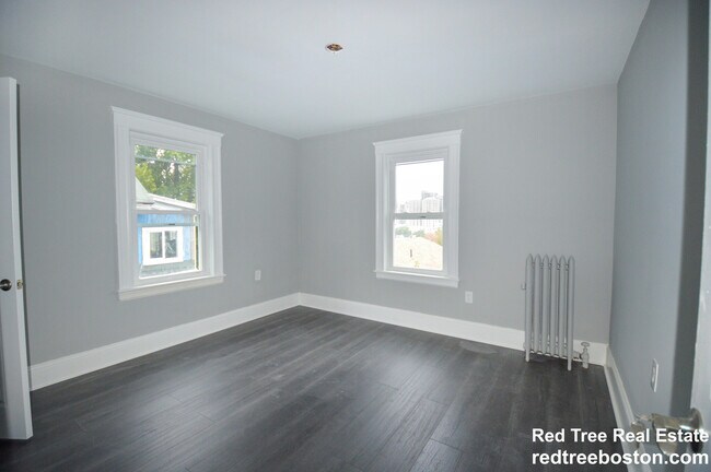 159 Hillside St, Unit 1 in Boston, MA - Building Photo - Building Photo