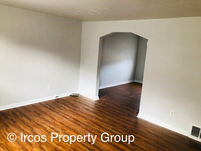 2835 Glendale Ave in Pittsburgh, PA - Building Photo - Building Photo