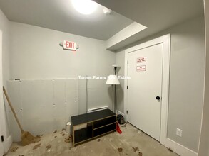 201 Boylston St, Unit 1 in Brookline, MA - Building Photo - Building Photo