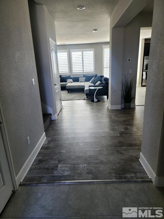 2025 Elk Falls Way in Sparks, NV - Building Photo - Building Photo