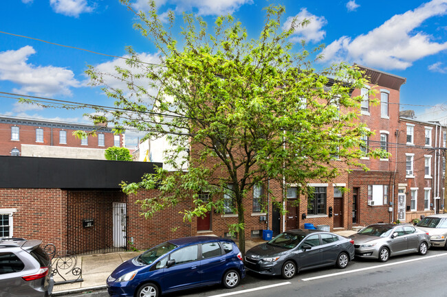 1865 Frankford Ave in Philadelphia, PA - Building Photo - Building Photo