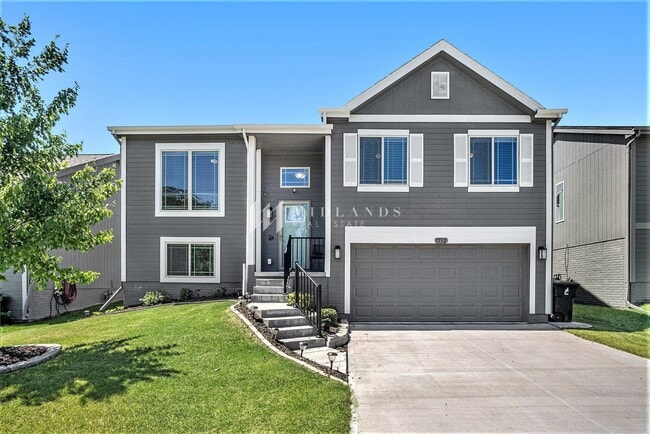 property at 7732 N 87th St