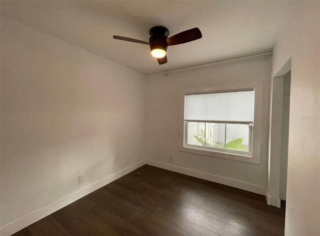 2440 Quincy St S in St. Petersburg, FL - Building Photo - Building Photo