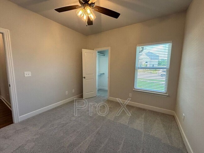 1431 Overcup Oak Ln in Bentonville, AR - Building Photo - Building Photo