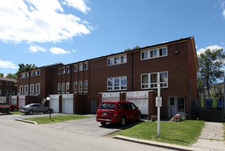 1797 Martin Grove Rd in Toronto, ON - Building Photo - Building Photo