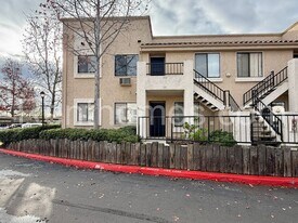 8480 New Salem St in San Diego, CA - Building Photo