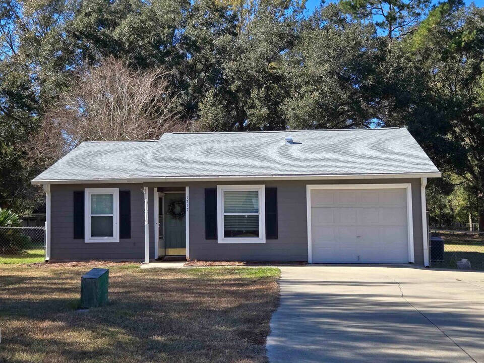 1717 Rodeo Dr in Tallahassee, FL - Building Photo