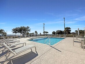 Current Apartments in Biloxi, MS - Building Photo - Building Photo