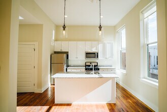 520 Mulberry St, Unit 204 in Macon, GA - Building Photo - Building Photo