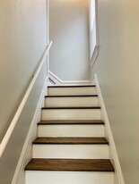 1698-1700-1700 Oak St in Columbus, OH - Building Photo