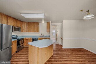 36 Bruce Dr in Charles Town, WV - Building Photo - Building Photo