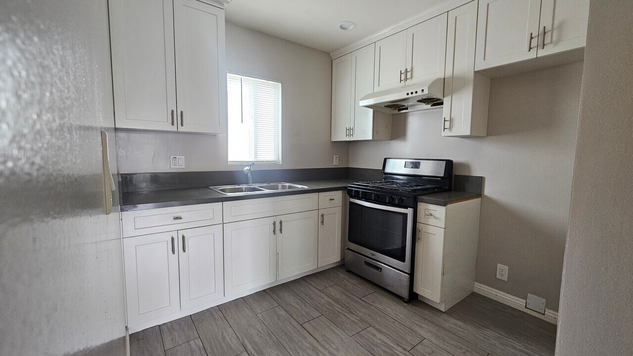 7751 Milton Ave, Unit A in Whittier, CA - Foto de edificio