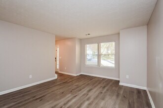 1693 Laurel Creek Cir in Lithonia, GA - Building Photo - Building Photo