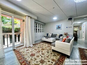 54 Concord Ave, Unit 102 in Cambridge, MA - Building Photo - Building Photo