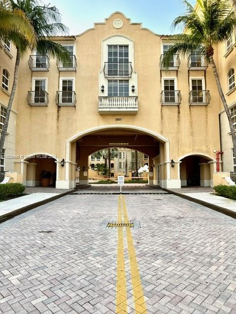 3001 NE 185th St, Unit 324 in Aventura, FL - Building Photo - Building Photo