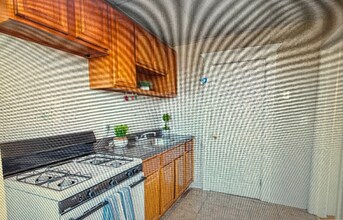 317 William St in East Orange, NJ - Building Photo - Building Photo