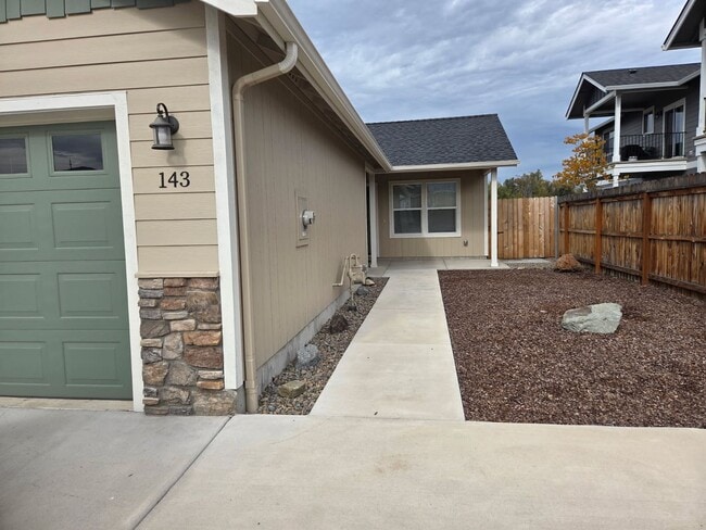 property at 143 Northridge Terrace