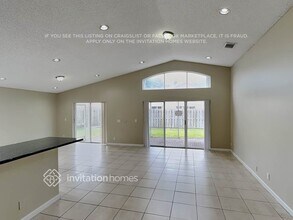 4929 SW 33rd Ave in Fort Lauderdale, FL - Foto de edificio - Building Photo