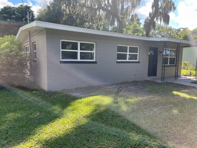 501 W Dixie St in Plant City, FL - Building Photo - Building Photo
