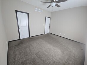 12817-12819 E Timber Lake Ct in Wichita, KS - Building Photo - Building Photo